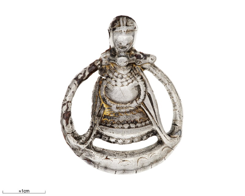 The Aska Pendant