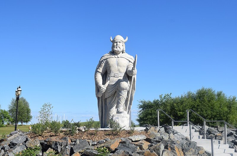 Gimli Viking Statue (Canada)