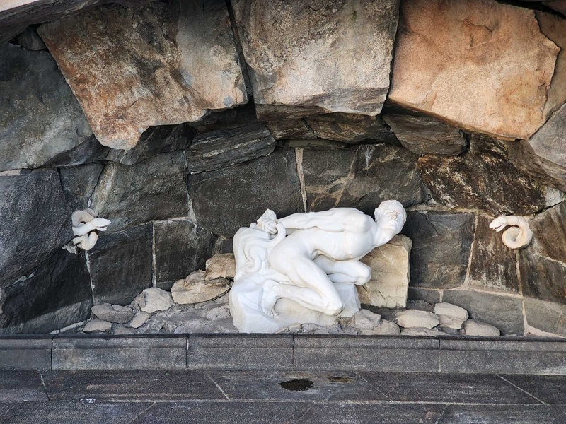the sculpture The Punishment of Loki (Lokes straff) by Ida Matton