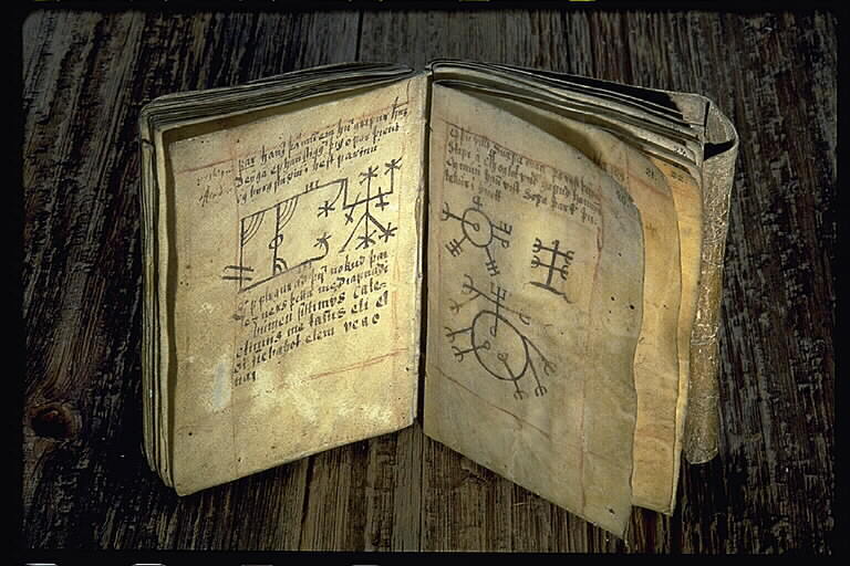The Ægishjálmur in a seventeenth-century manuscript (Cat. no. 062)